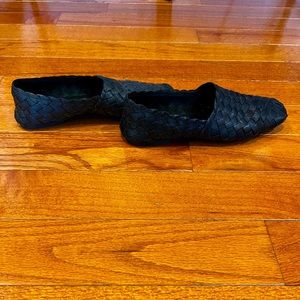 Mango Women’s leather comfortable moccasins/loafers. Slip on shoe. Size 37